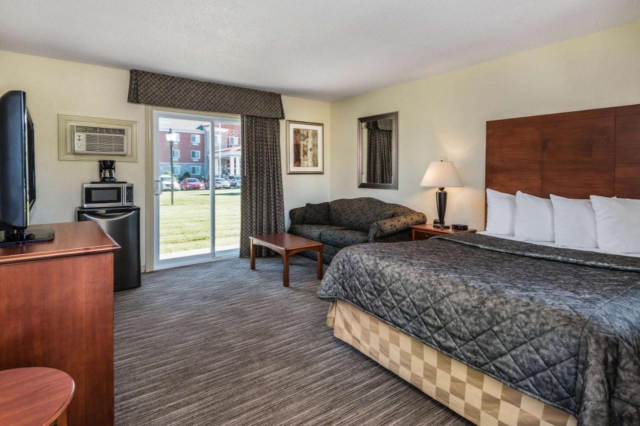 Travelodge By Wyndham Gananoque Exteriér fotografie